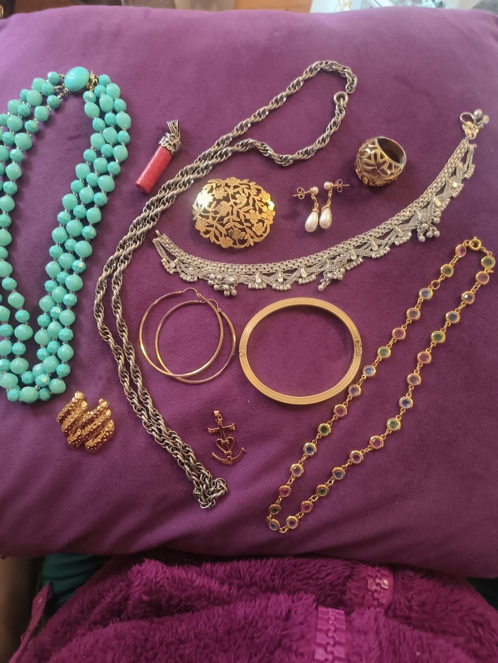 Altri gioielli: lot bijoux diverses  – Usato da Pampigny venduto da Nathbn