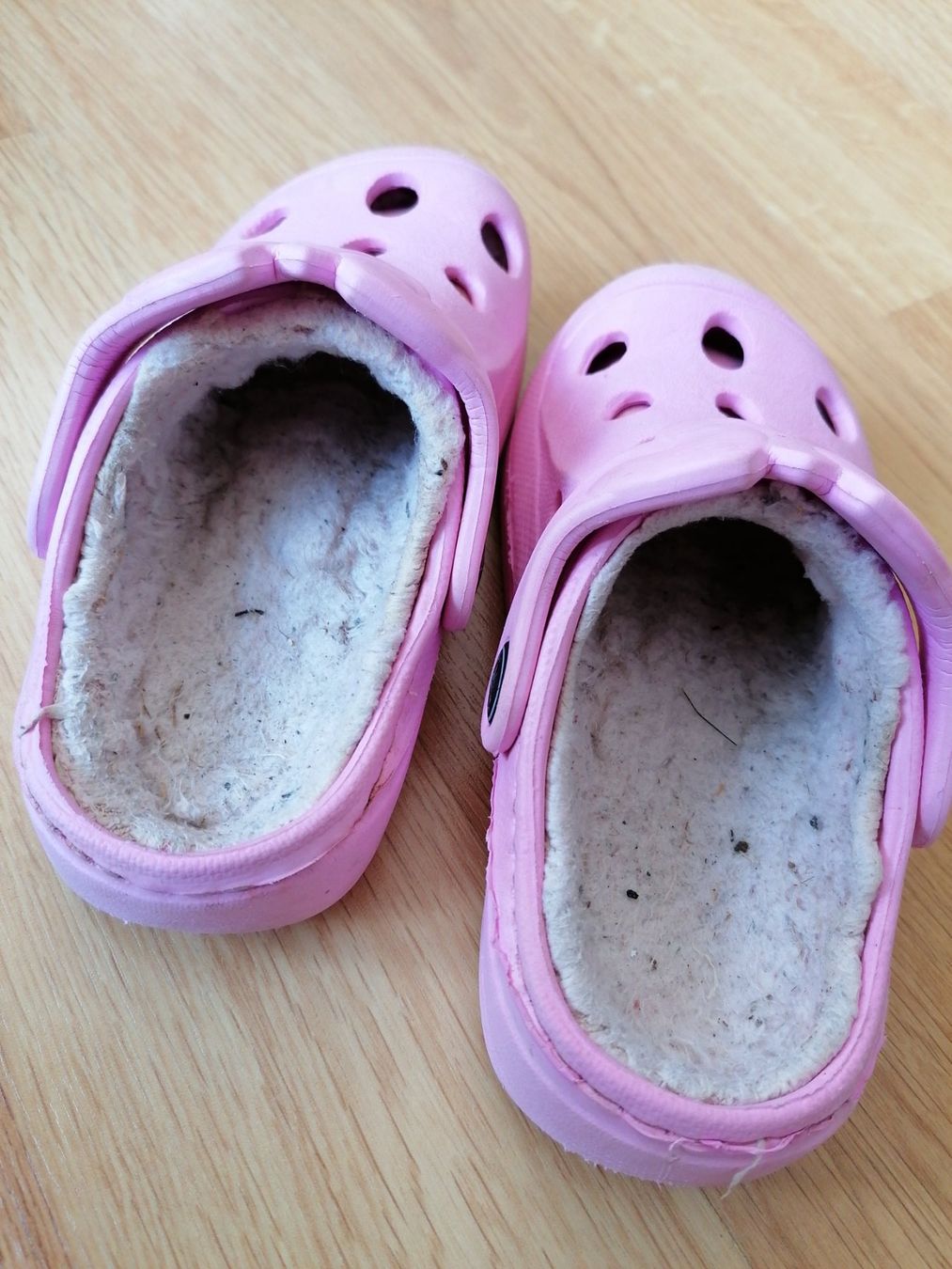 Scarpe per ragazze: Crogs - ähnliche Schuhe Gr 26 – Usato da Büttikon AG venduto da Amineah 1