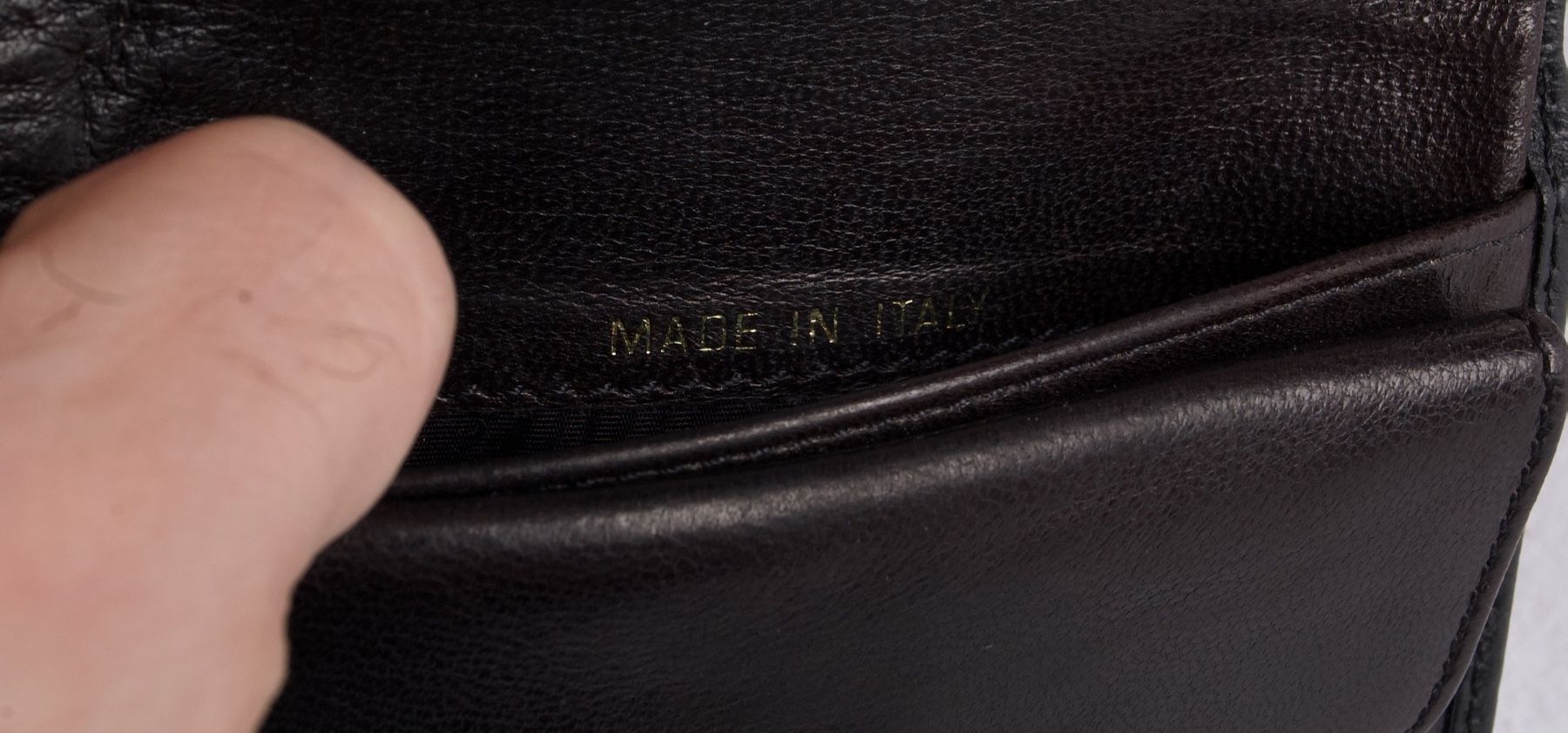 Chanel Portemonnaie: Auth CHANEL wallet caviar leather black color. – Gebraucht aus Lausanne von Lamedusac 6