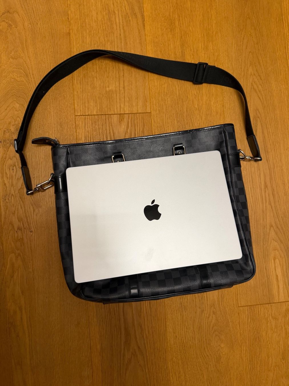Louis Vuitton Borse: Wunderschöne Louis Vuitton Business Tasche – Nuovo (secondo la descrizione) da Hagendorn venduto da Tiagoneves10 5