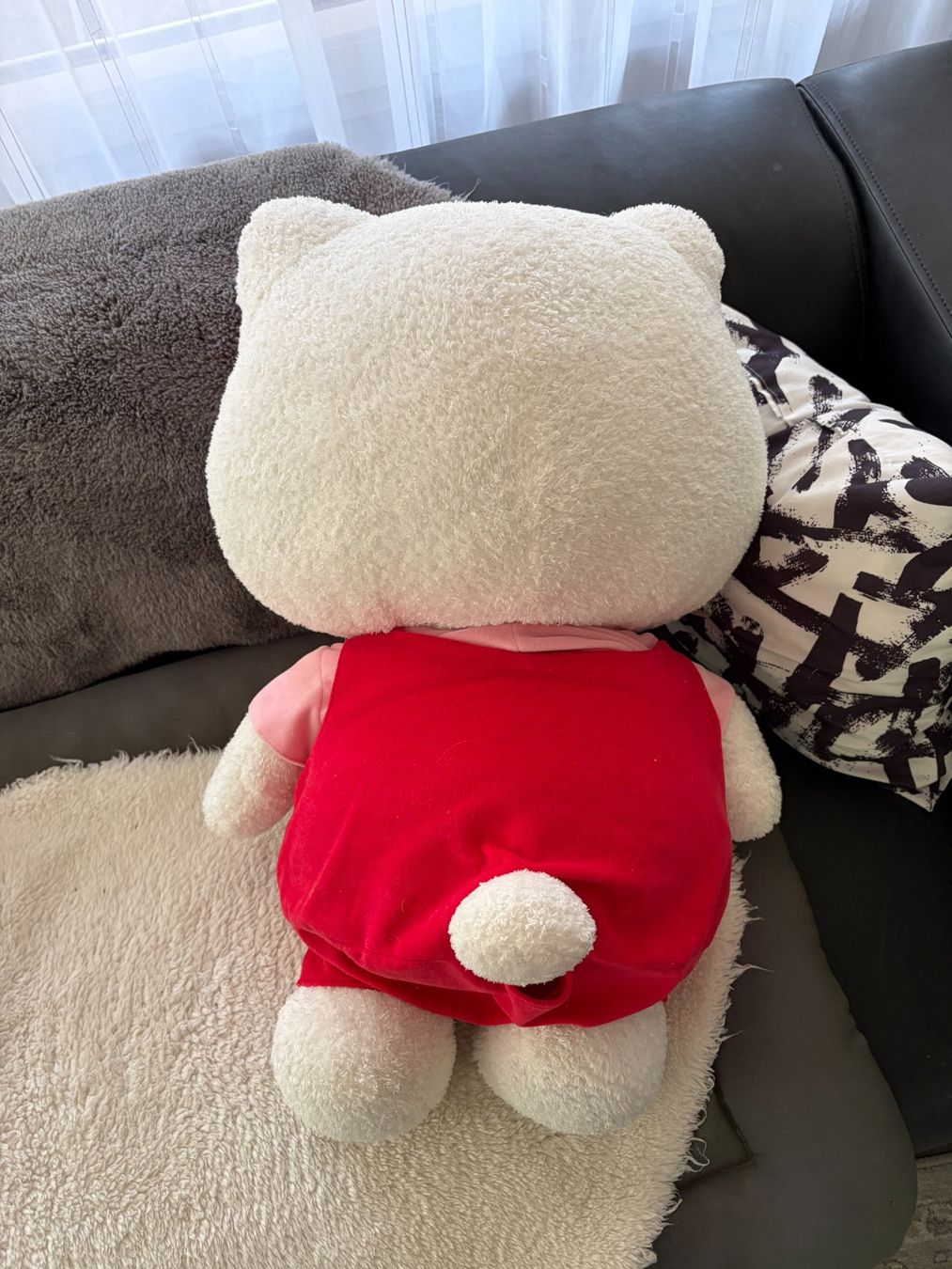 Hello Kitty Spielzeuge: Hello Kitty Plüschtier gross - gebraucht – Gebraucht aus Uster von SchniSchna12 1