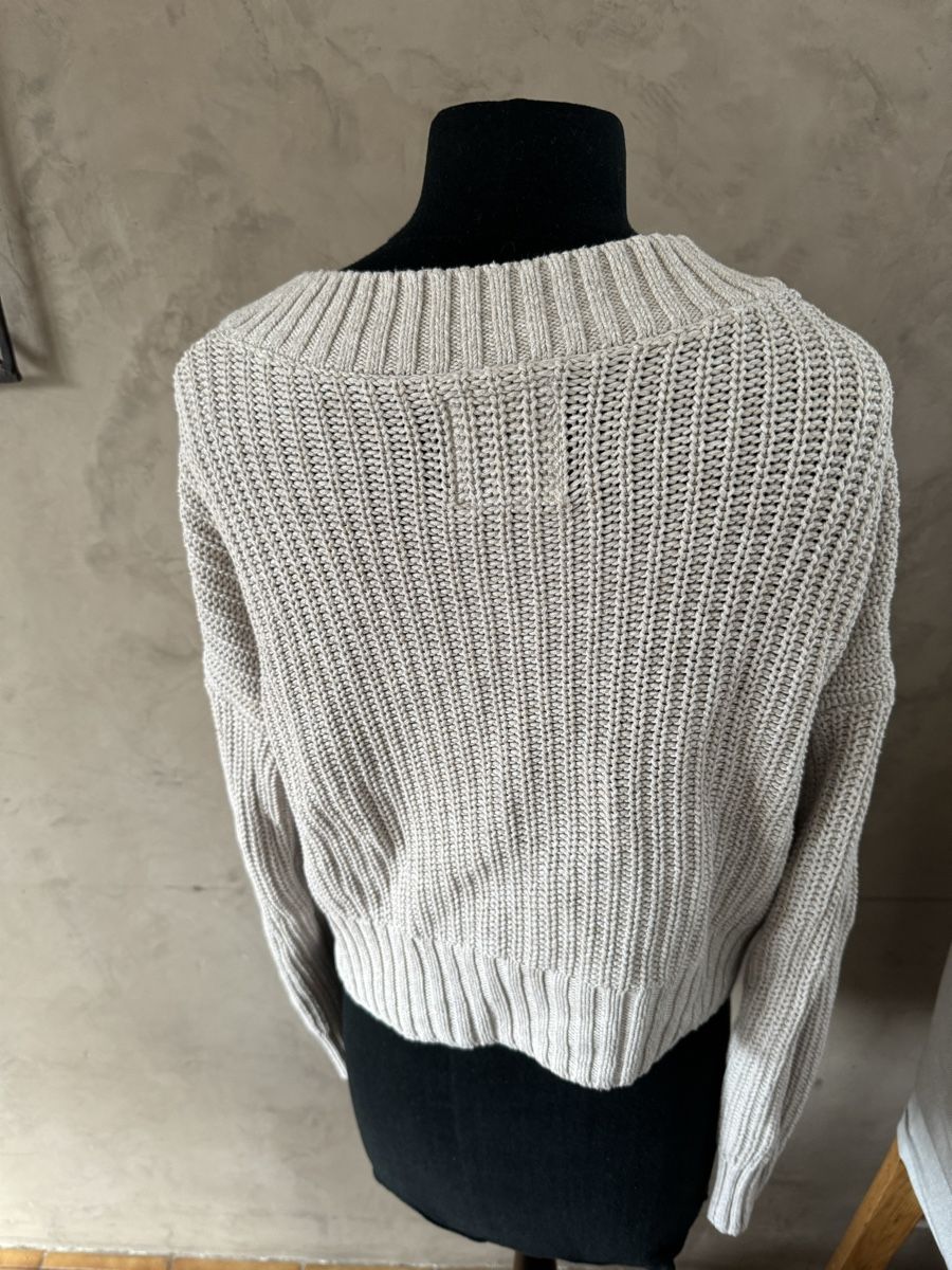 Hollister Pullover & Sweatshirts: Pull Hollister col V beige, état neuf XS – Gebraucht aus Veyrier von kimedovapa 1