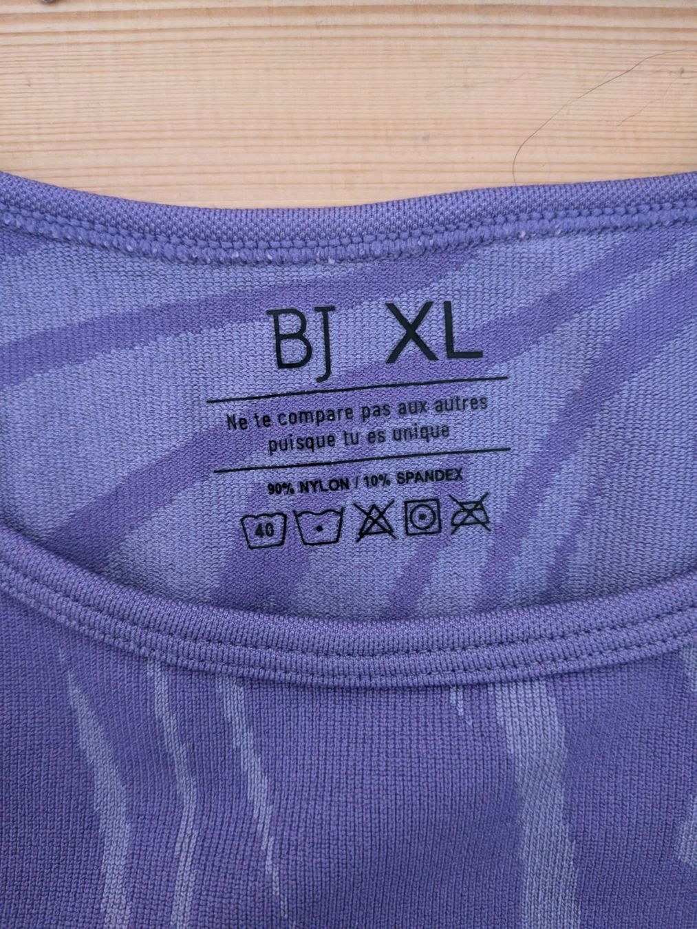 T-shirt: BJPW Crop top tiger violet – Nuovo (secondo la descrizione) da Sion venduto da gui_pk7g 1