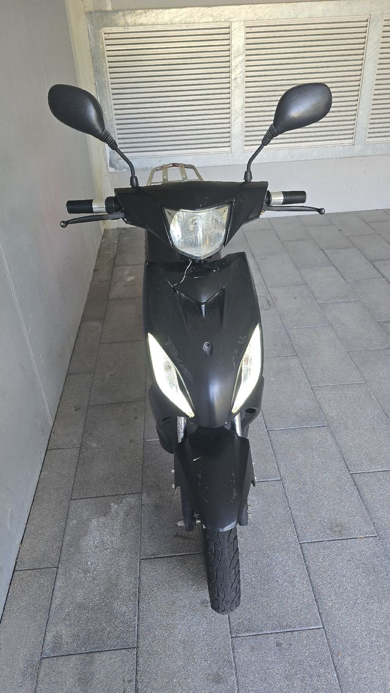 Scooter: E-Roller 25kmh Roller 25/kmh E Roller – Difettoso da Egg b. Zürich venduto da psy_tj5h 5