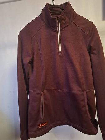 Sherpa Outdoors burgundy quarter zip sweatshirt Size M