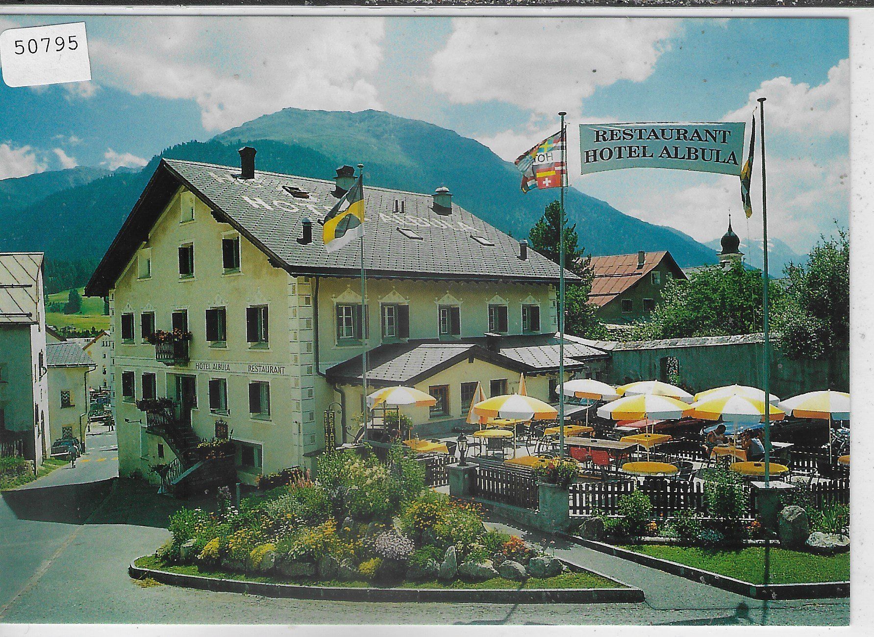 Cartoline postali: La Punt Chamues-ch - Hotel-Restaurant Albula – Usato da Ettingen venduto da Kartenplanet