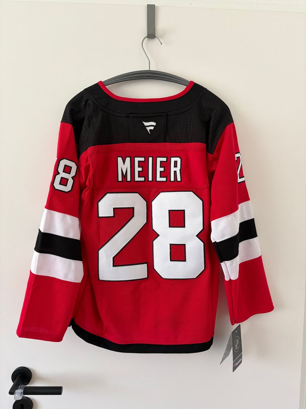 Scarpe, pantaloni & magliette da ginnastica: Kindertrikot New Jersey Devils #28 Timo Meier Gr. M – Nuovo (secondo la descrizione) da Wenslingen venduto da wazza1878 1