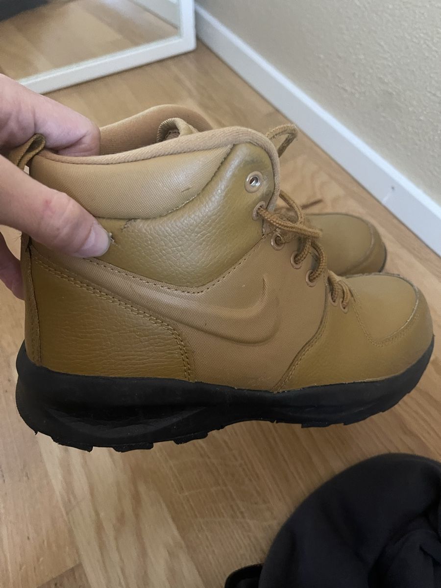 Nike Scarpe da uomo: Boots / Halbschuhe/ Sneaker NIKE / Grösse 40 – Nuovo (secondo la descrizione) da Rüschlikon venduto da leo_mwz2 9