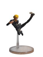 Figurine Sanji One Piece coup de pied socle bois sans boite