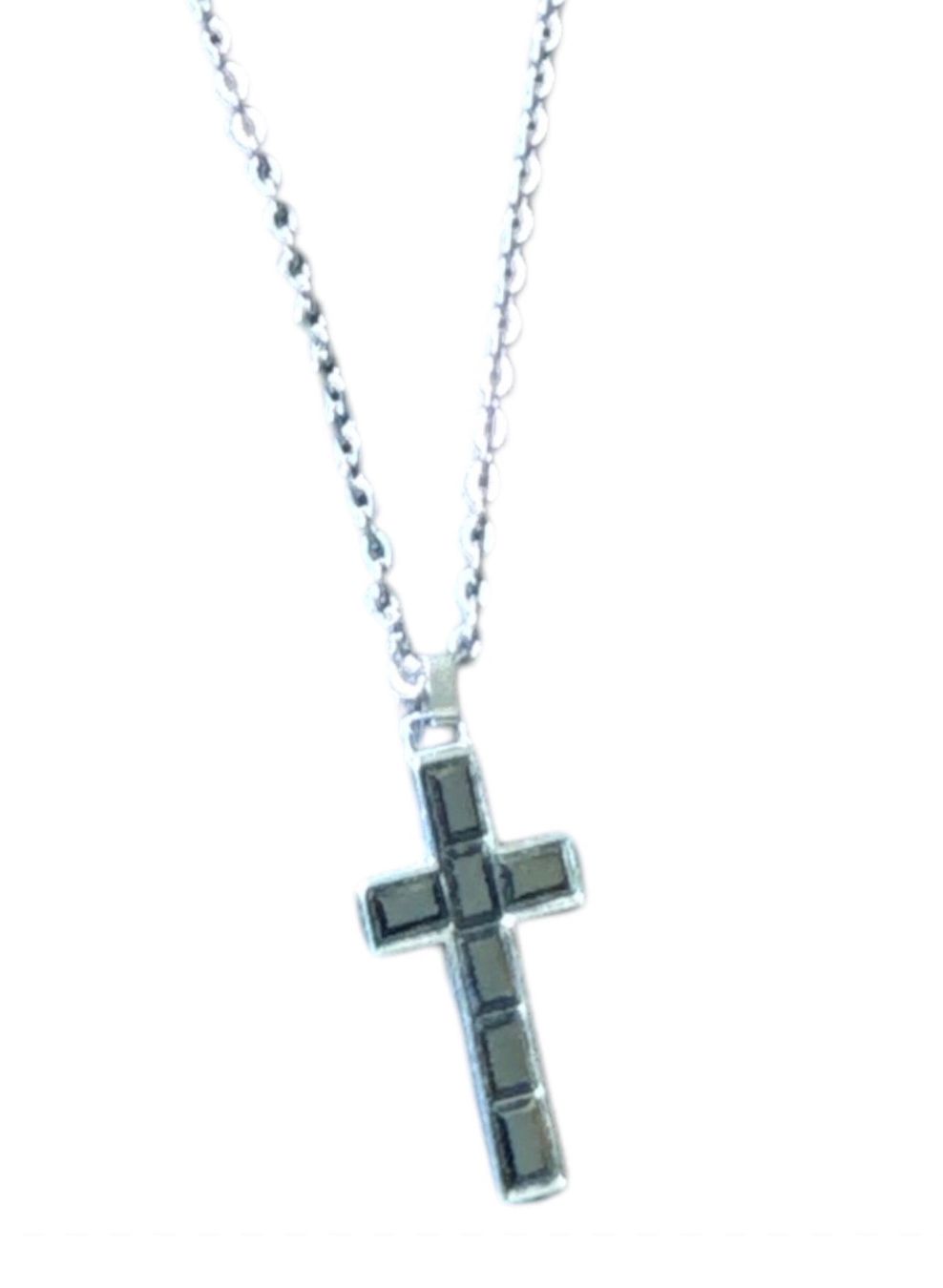 Swarovski Ketten: Swarovski collier avec pendentif croix comme neuf – Gebraucht aus Vuisternens-Romont von gol_xp6p 5