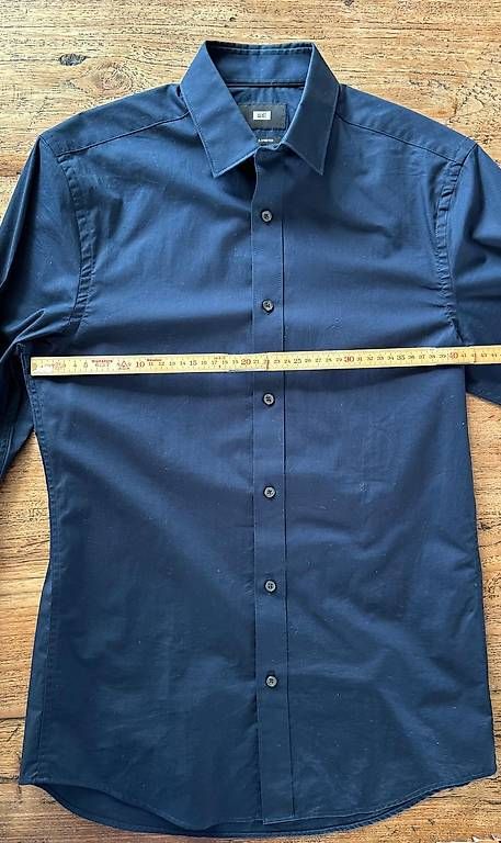 We Camicie: WE_Herren Hemd. Slim & Stretch. Dunkelblau. Gr. XS. – Usato da Zürich venduto da Sunnyflower97 4