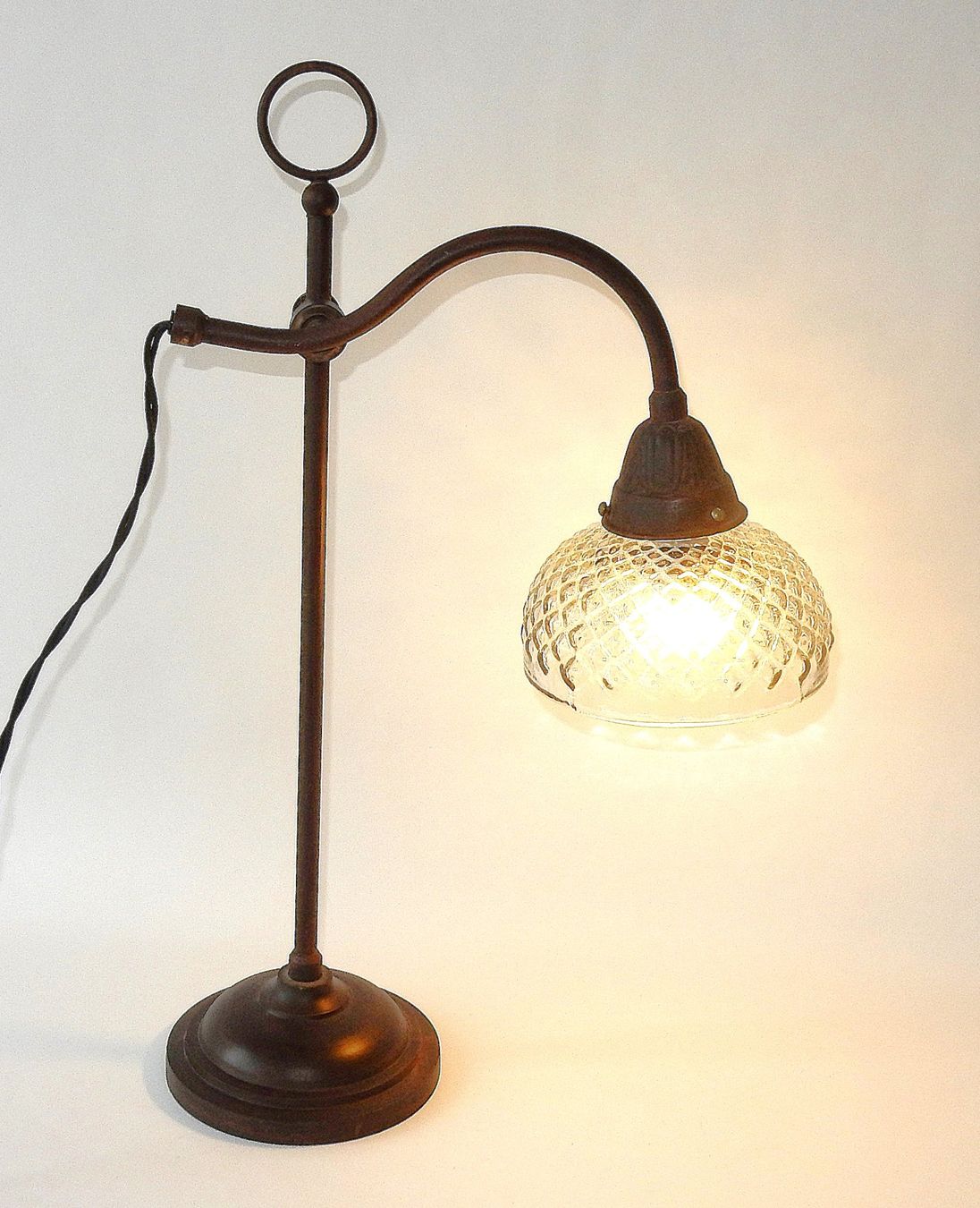 Lampade: Rustikale Tischlampe mit Glasschirm - 56.0cm – Usato da Alpnach Dorf venduto da Reloved24 2