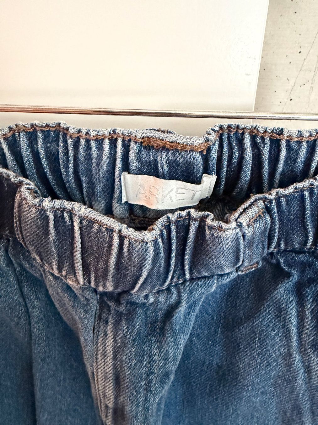 Arket Jeans: Arket Barrel Leg Jeans 134 – Usato da Zürich venduto da ClassyD 3