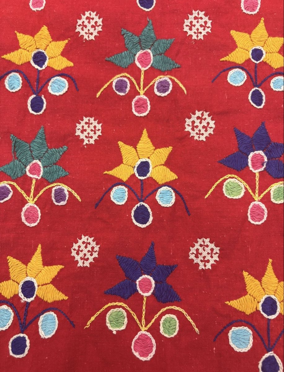 Robes: Rotes besticktes Boho Kleid.  – D'occasion à Aarau par Secondfish 2
