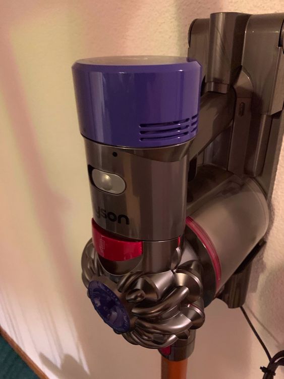 Dyson V8 Besen Staubsauger Kabellos Top | Kaufen Auf Ricardo