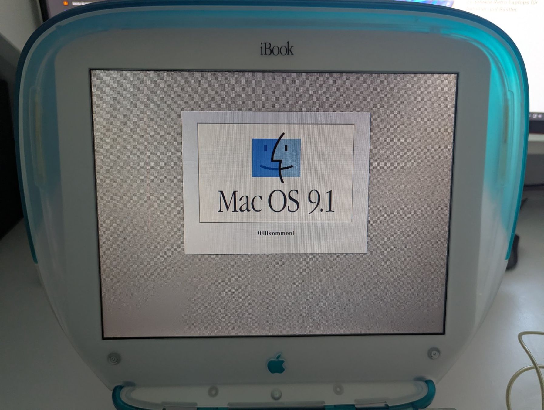 Apple Notebook: Retro Apple iBook G3 "Clamshell" Laptop – Usato da Matten b. Interlaken venduto da eboy_79 2