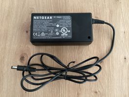 Netgear AC Adaptor 332-10318-01  /  LETZTE CHANCE