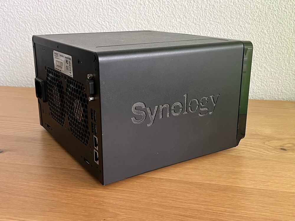 NAS Synology DS1511+ Avec 5 Baies - Inclut 5 Disques Durs De 2 To Chacun - Occasion Fonctionnel