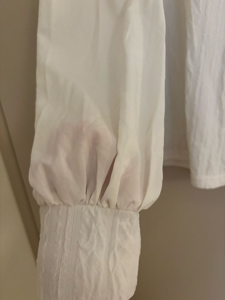 Camicette: Elegante Bluse mit Puffärmel, Grösse M – Usato da Arbon venduto da Viktoriaa 1