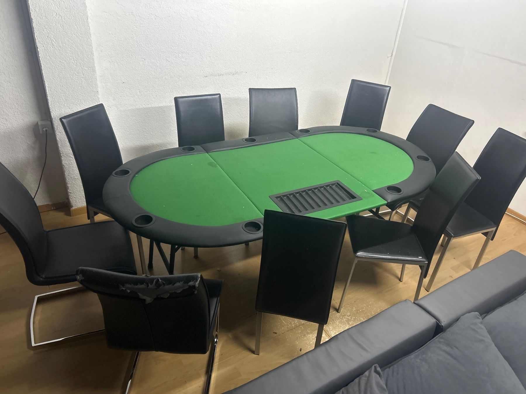 Tables: Poker tisch – D'occasion à Luterbach par pra_xvb2 1