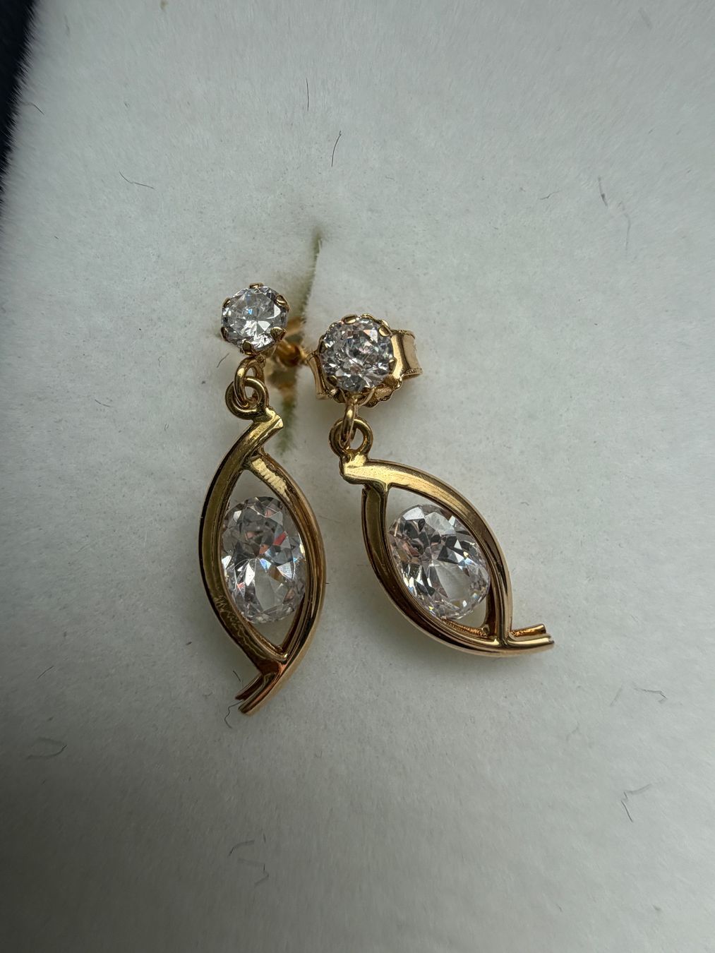 Boucles d'oreille: Gold Ohrringen – Neuf (Voir description) à Liestal par marieugenia