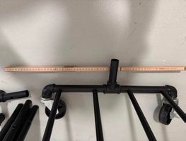 Kleider/Garderobeständer mit Rollen
