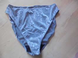 Slip silbergrau Gr. 42-44, Marke First NEU
