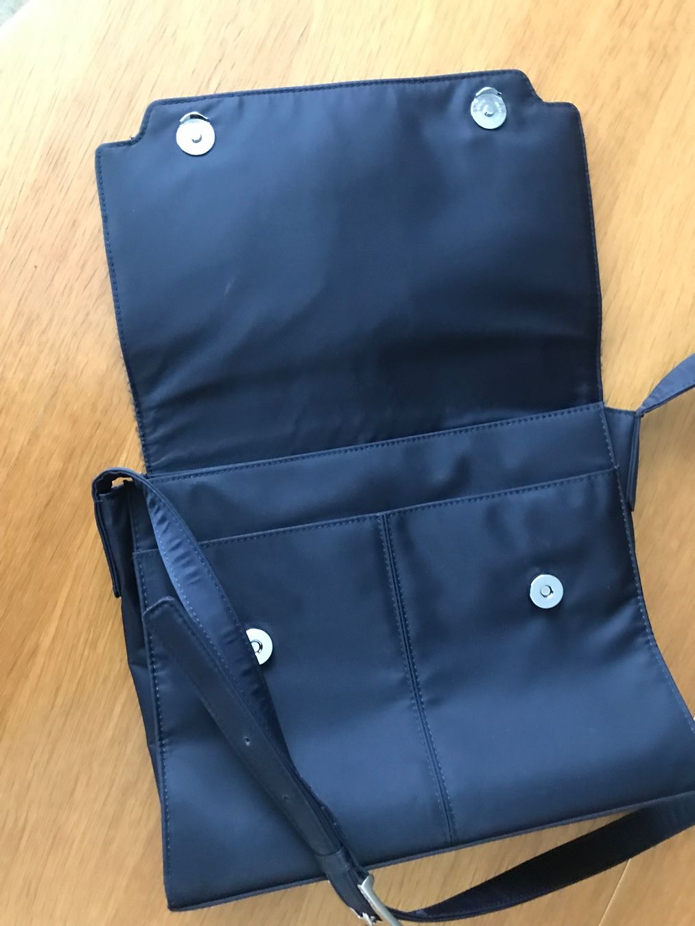 Esprit Borse da donna: Esprit Umhängetasche – Usato da St. Gallenkappel venduto da brother707 3