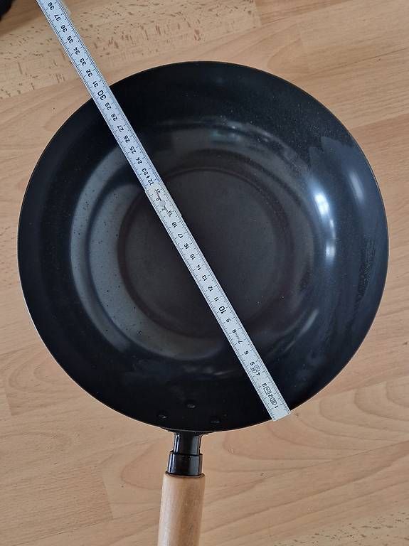 Pfannen: Wok gross – Gebraucht aus Rüti ZH von Jebe79