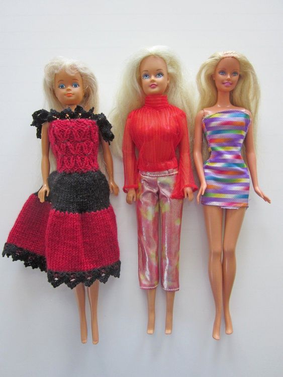  Barbie & Barbie ähnliche Puppen 3 Stück (Gebraucht) in Brunnen für CHF Illustration 
