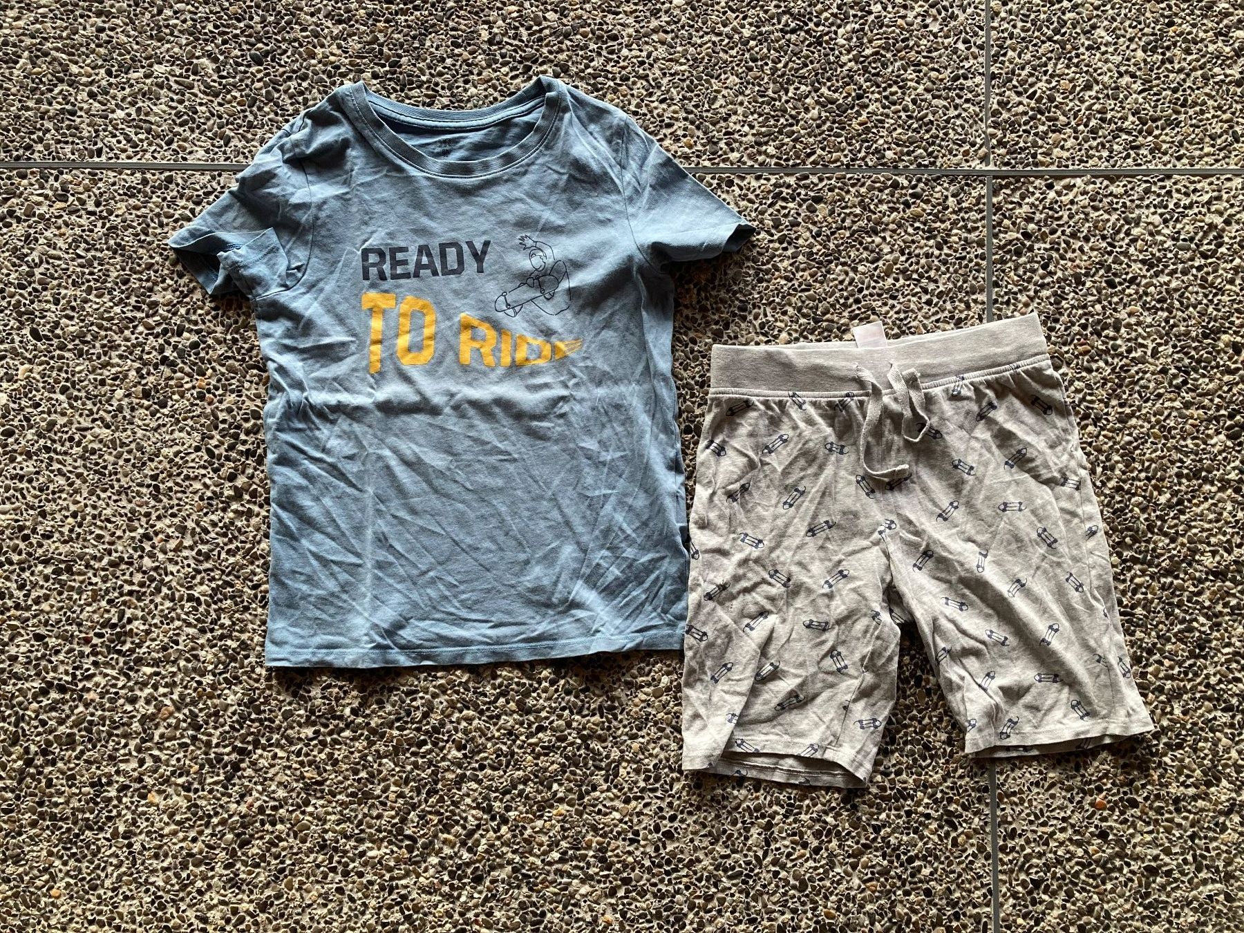La Redoute Pigiama & Simili: kurzes Pyjama La Redoute, Gr. 122/128 – Usato da Aetingen venduto da Nadinsky