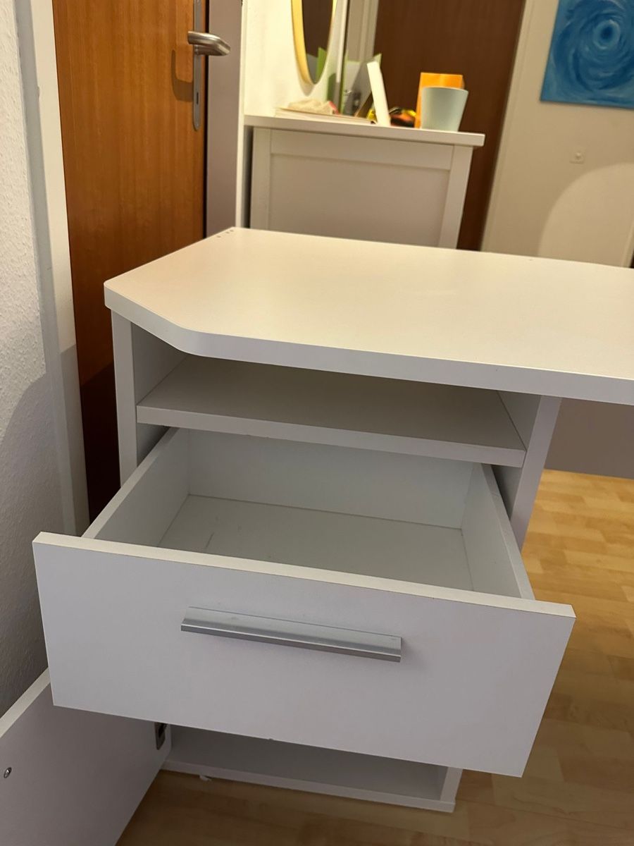 Schreibtische: Schreibtisch gross – Gebraucht aus Aesch BL von ili23_yg5k 4