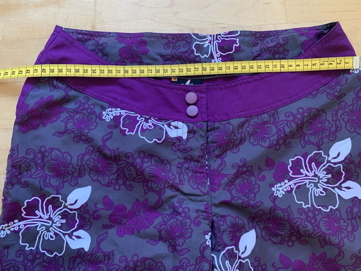 Pantaloni: Damen Shorts Gr 38 – Nuovo (secondo la descrizione) da Zürich venduto da AnaMK 7