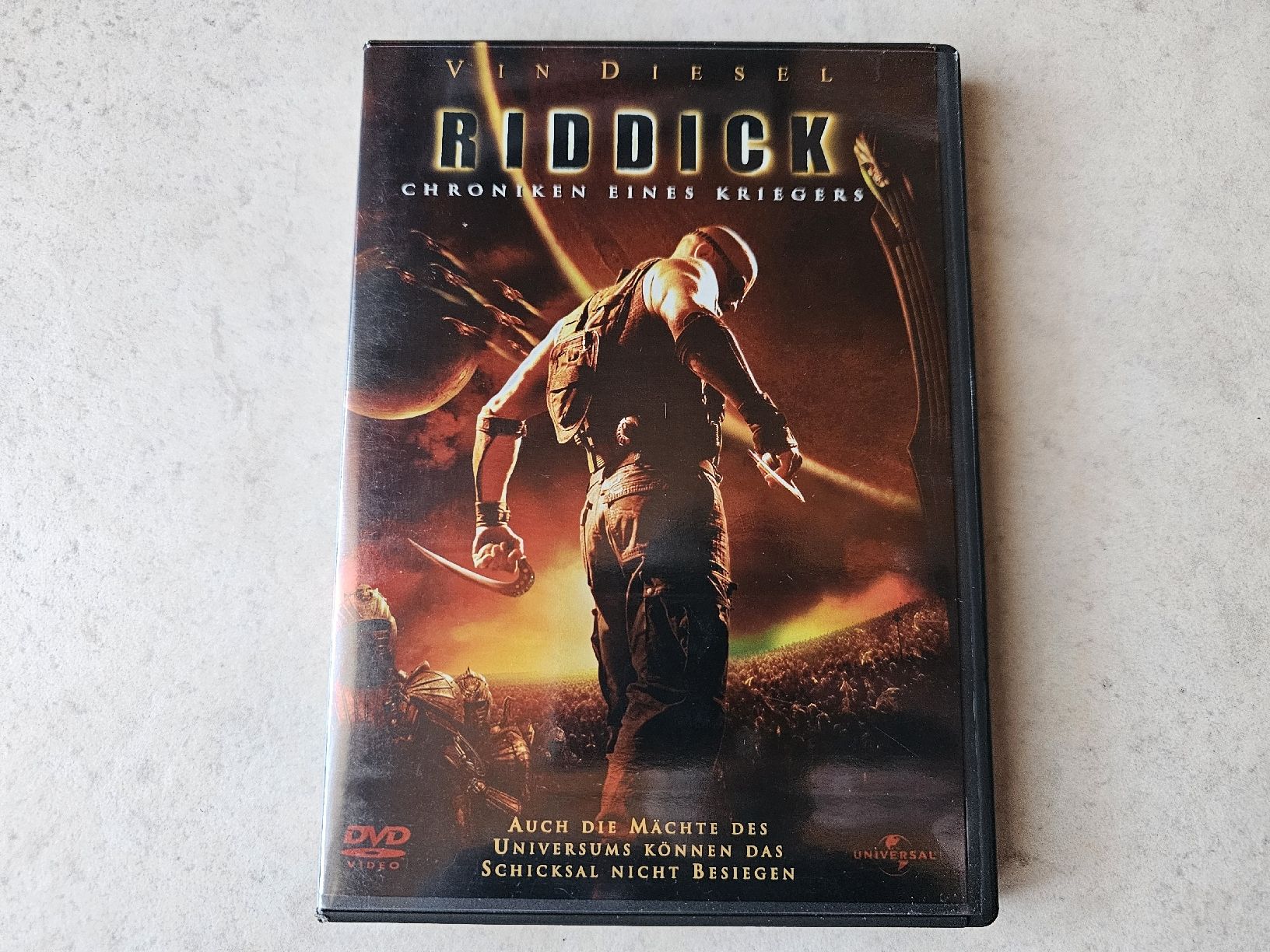 Tutti i DVDs: Riddick  -  Chroniken eines Kriegers – Usato da Schneisingen venduto da backstore24