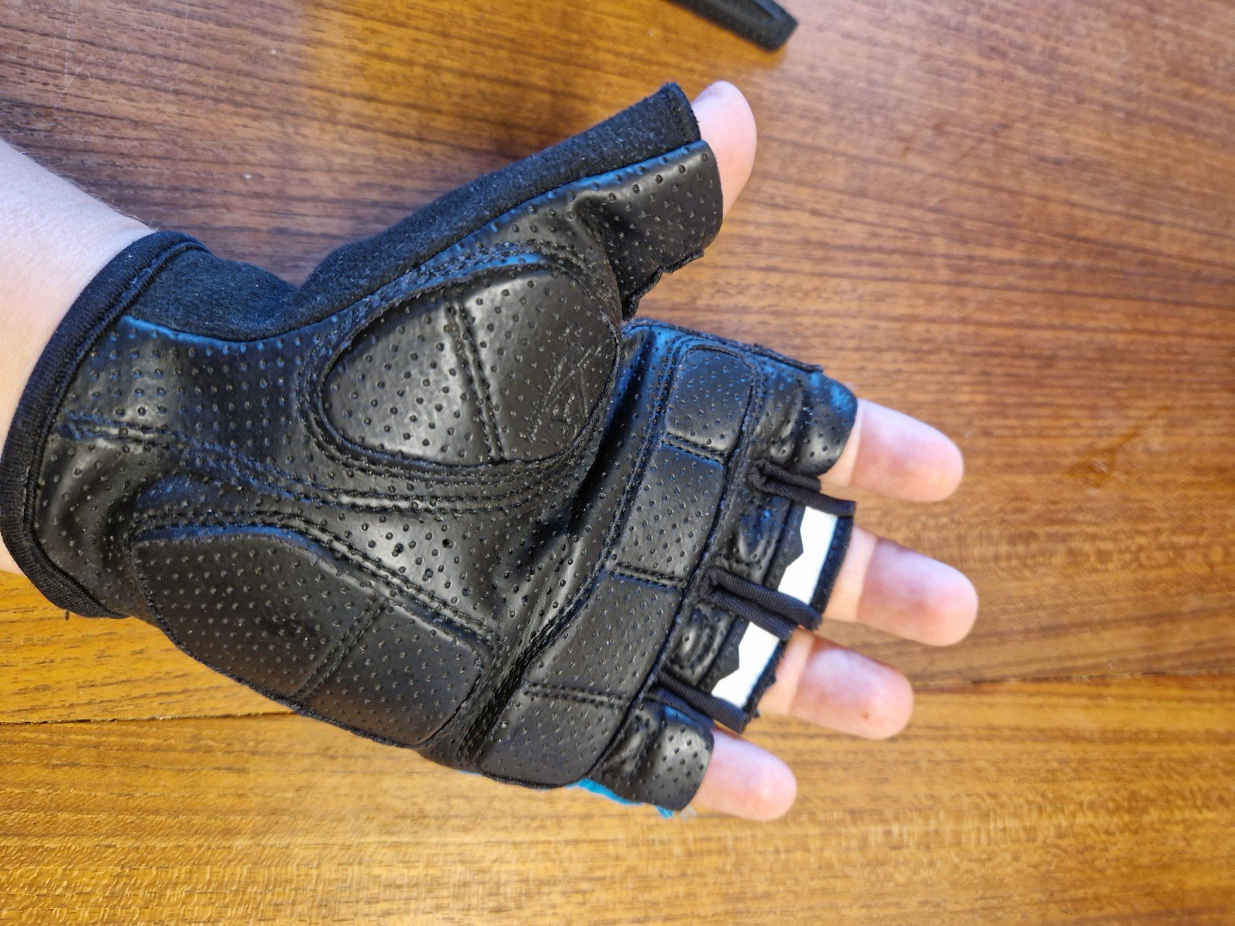 Handschuhe & Handstulpen: Gants velo – Neu (gemäss Beschreibung) aus Les Bois von ayanou04 2