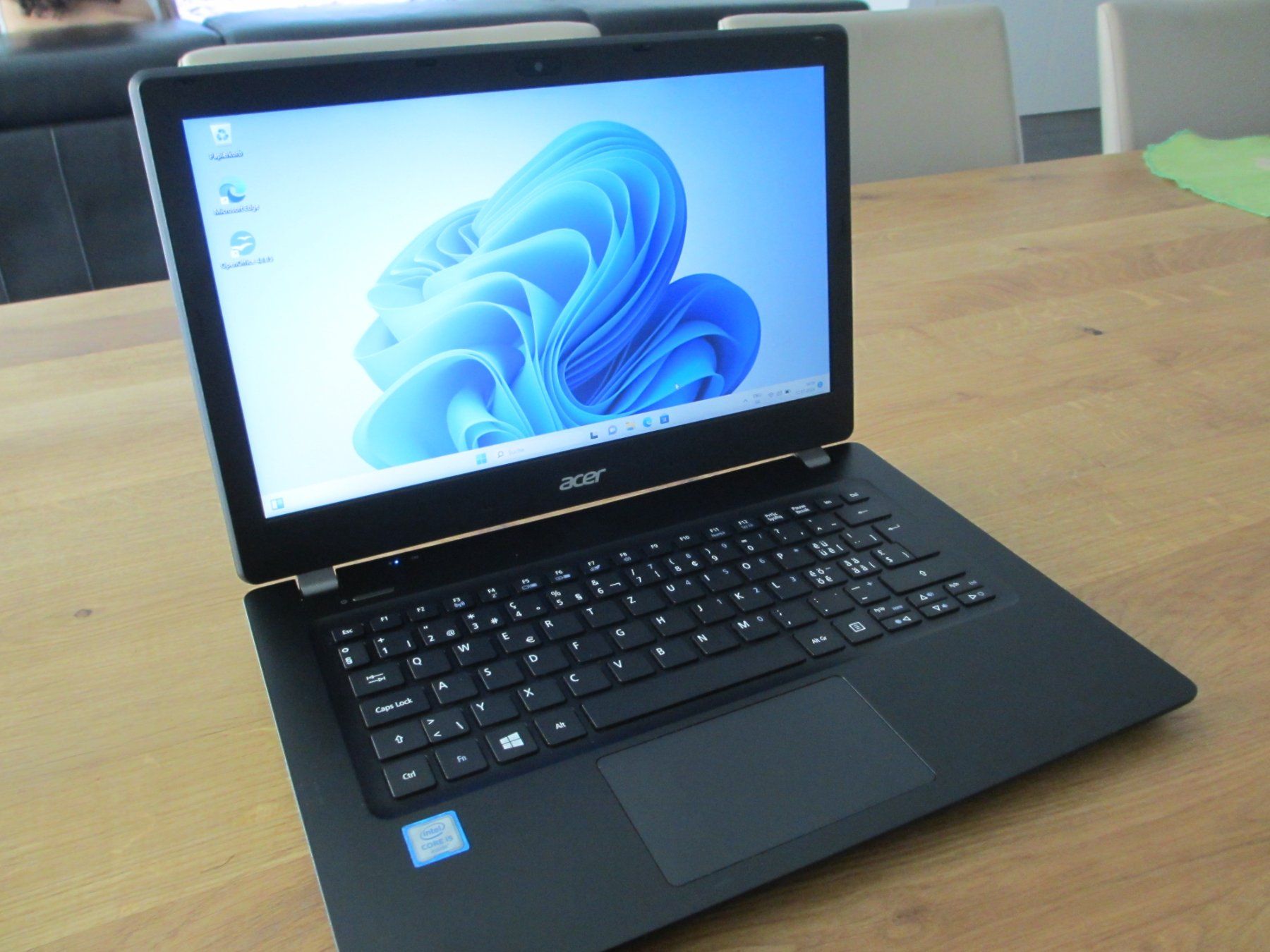 Aspire Portables: ACER TravelMate P-238 – D'occasion à Sargans par Morisson1 1