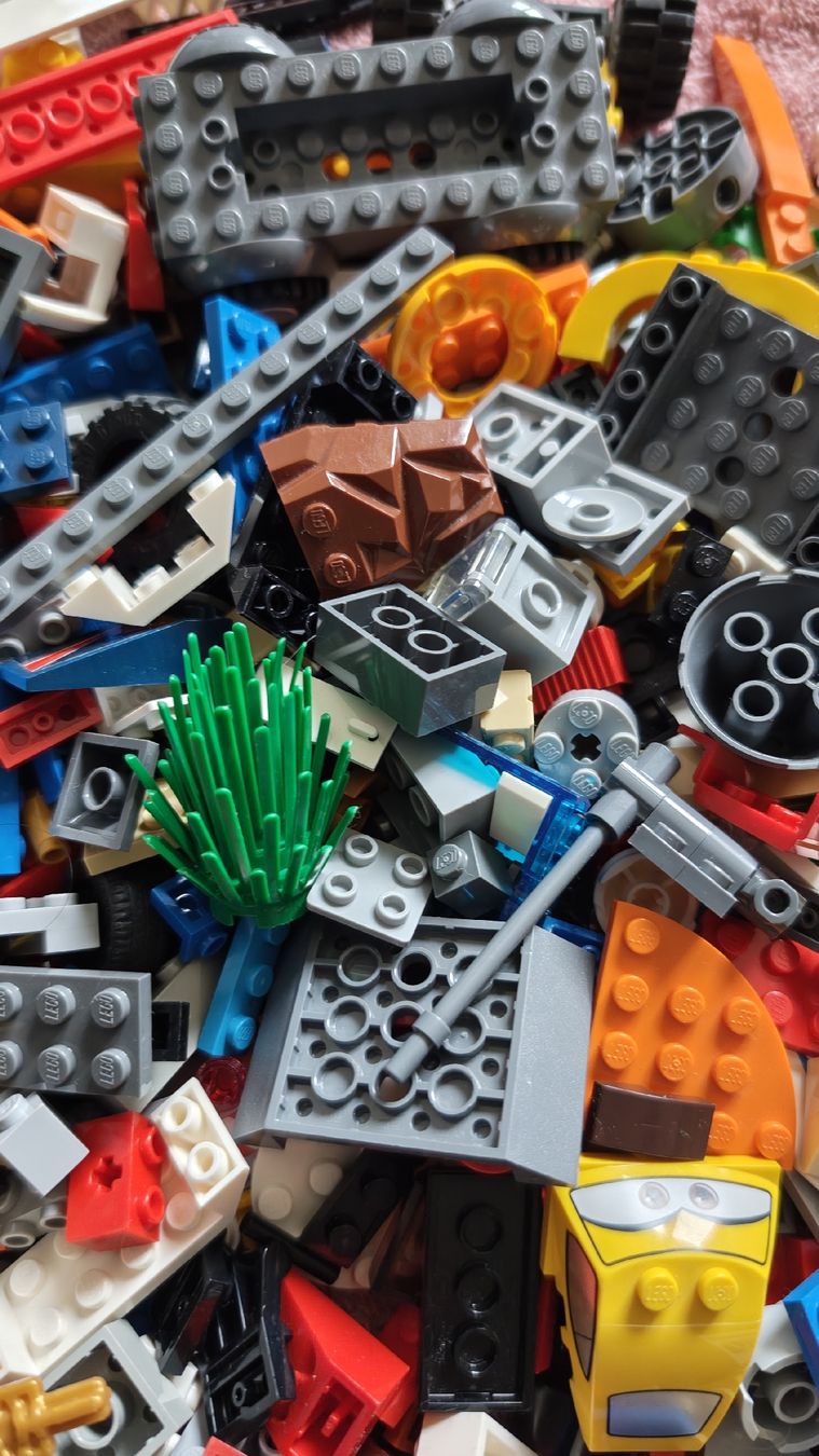 Lego Spielzeuge: Lego ca 1,9 Kilo bunt gemischt – Gebraucht aus Effretikon von Superkarin7 5