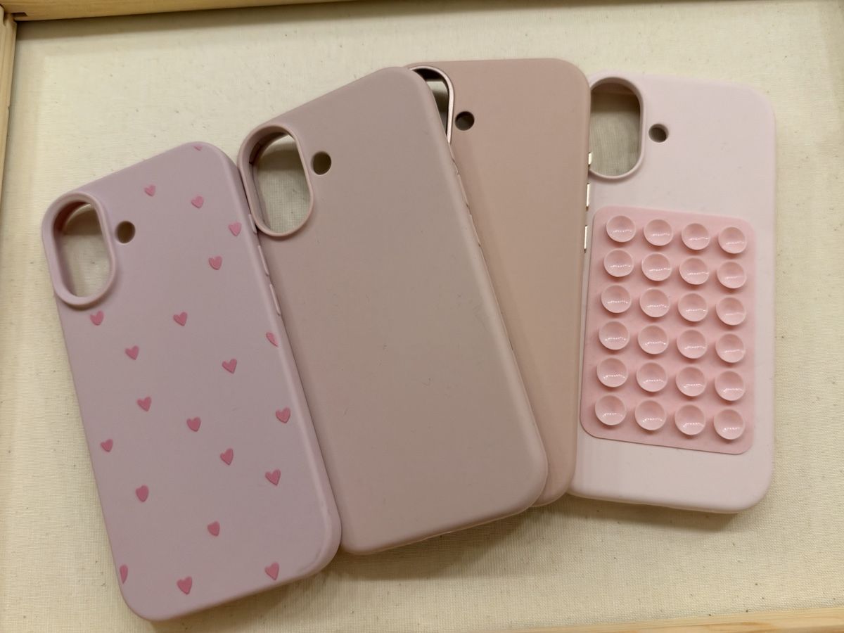 Coques & Protection écran: iphone 17 Hüllen rosa tönne Bundle  – D'occasion à Chur par mel_gn2k