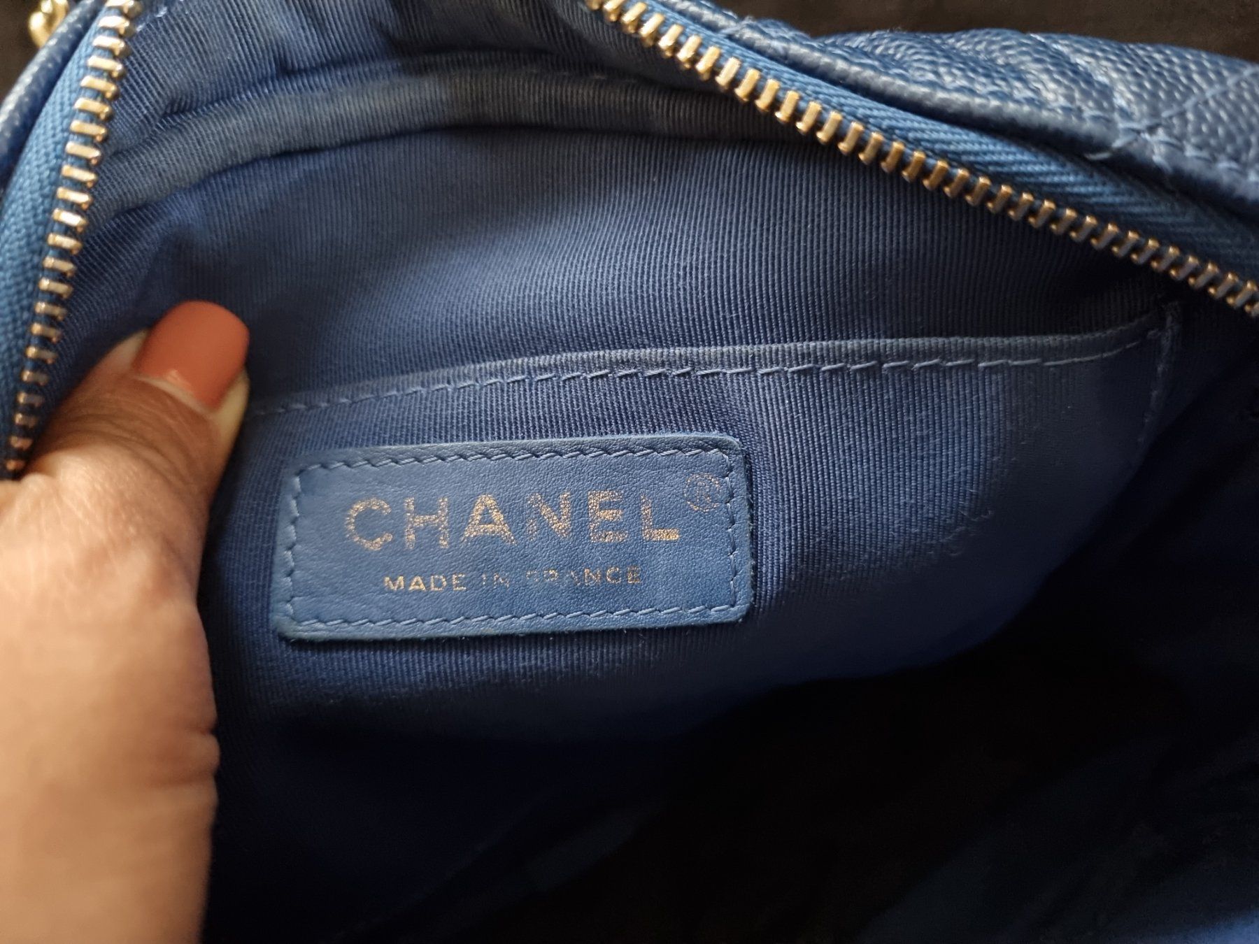 Taschen für Damen: Chanel Camera Caviarskin Leather – Gebraucht aus Zürich von Stila17 5