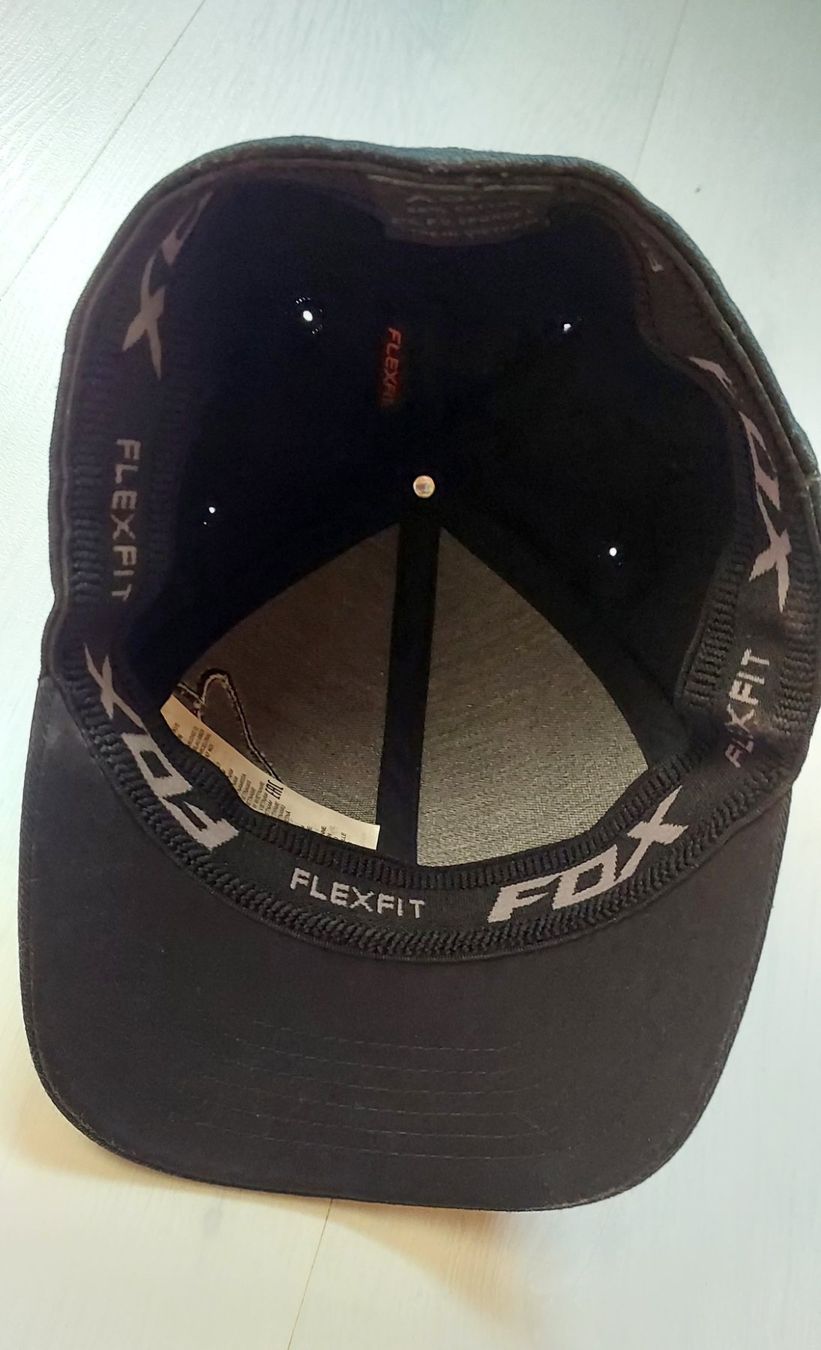Copricapi, berretti & cappellini: FOX Cap – Usato da Brunnen venduto da CHOUCHOU. 1