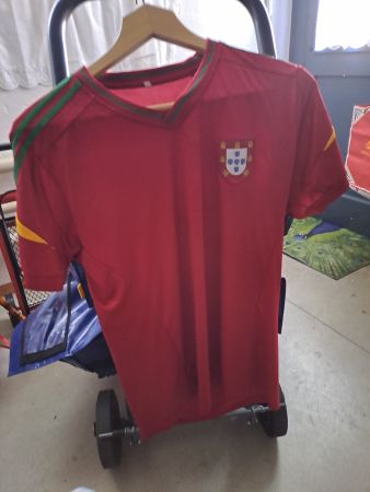 Fussball Trikot Portugal rot Grösse M guter Zustand