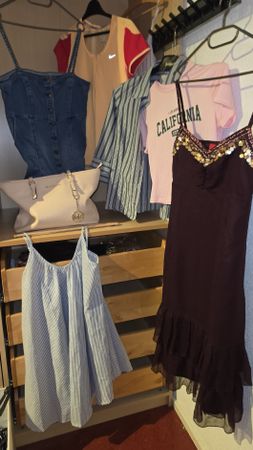 Damenkleider-Set 9-Teilige Grösse L/M guter Zustand