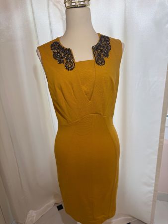 Robe sans manches moutarde Ted Baker