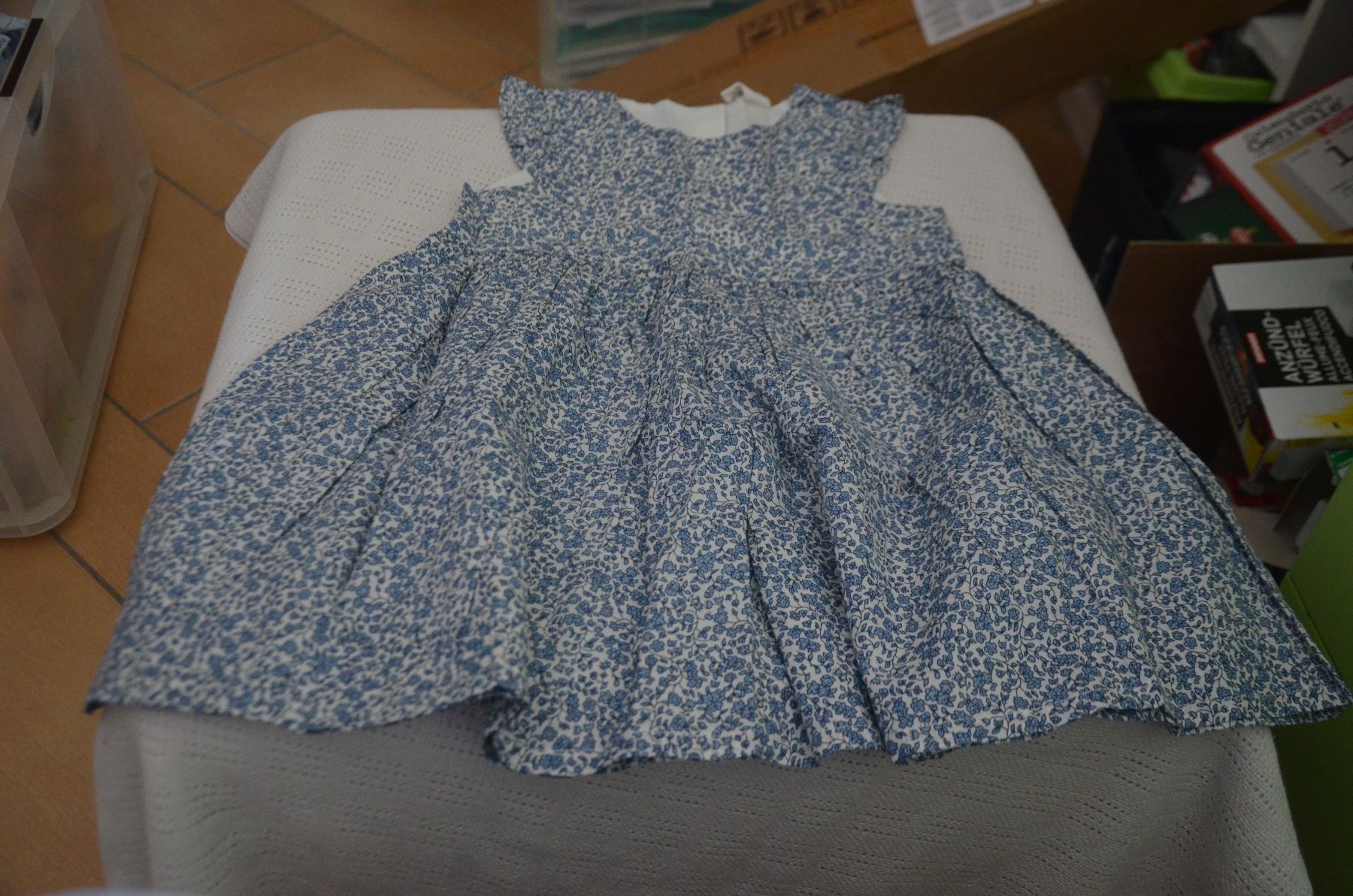 Kleider & Röcke: TAILLE 86 - JOLIE ROBE – Gebraucht aus Chiasso von Dolly015
