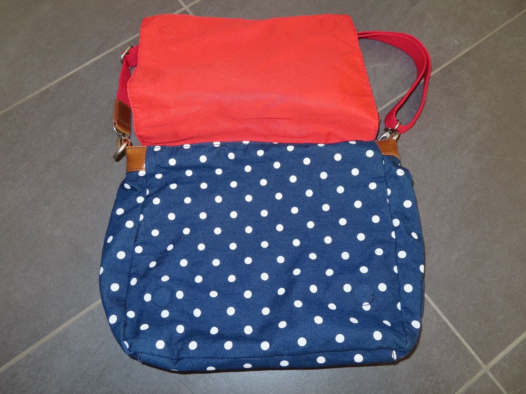 Pepe Jeans Borse da donna: super schöne Handtasche PEPE JEANS +++top+++ – Nuovo (secondo la descrizione) da Wallenried venduto da Asyano 2