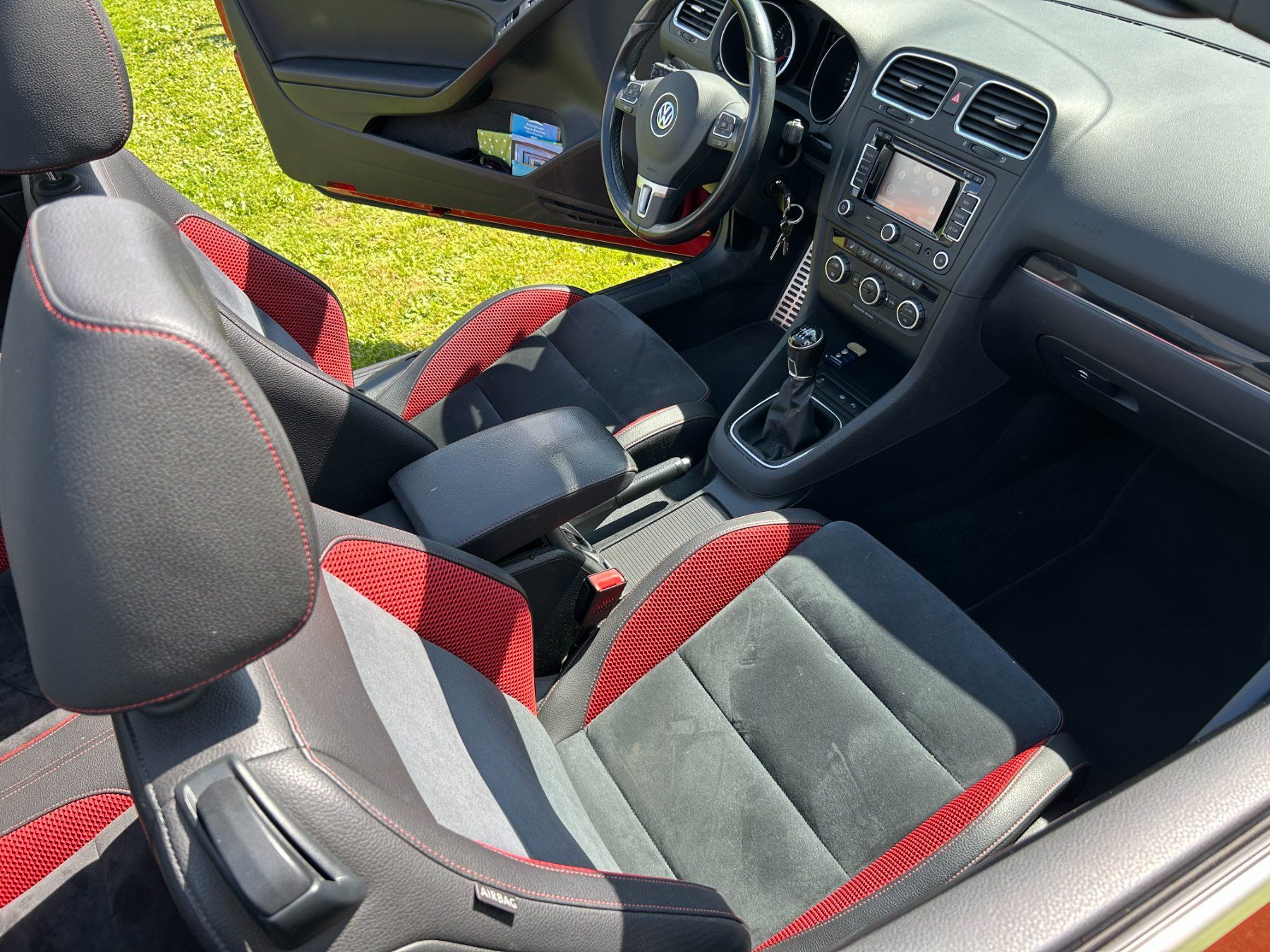 VW Automobili: VW Golf Cabriolet 1.4 TSI Design – Usato da Ehrendingen venduto da Brixli 3