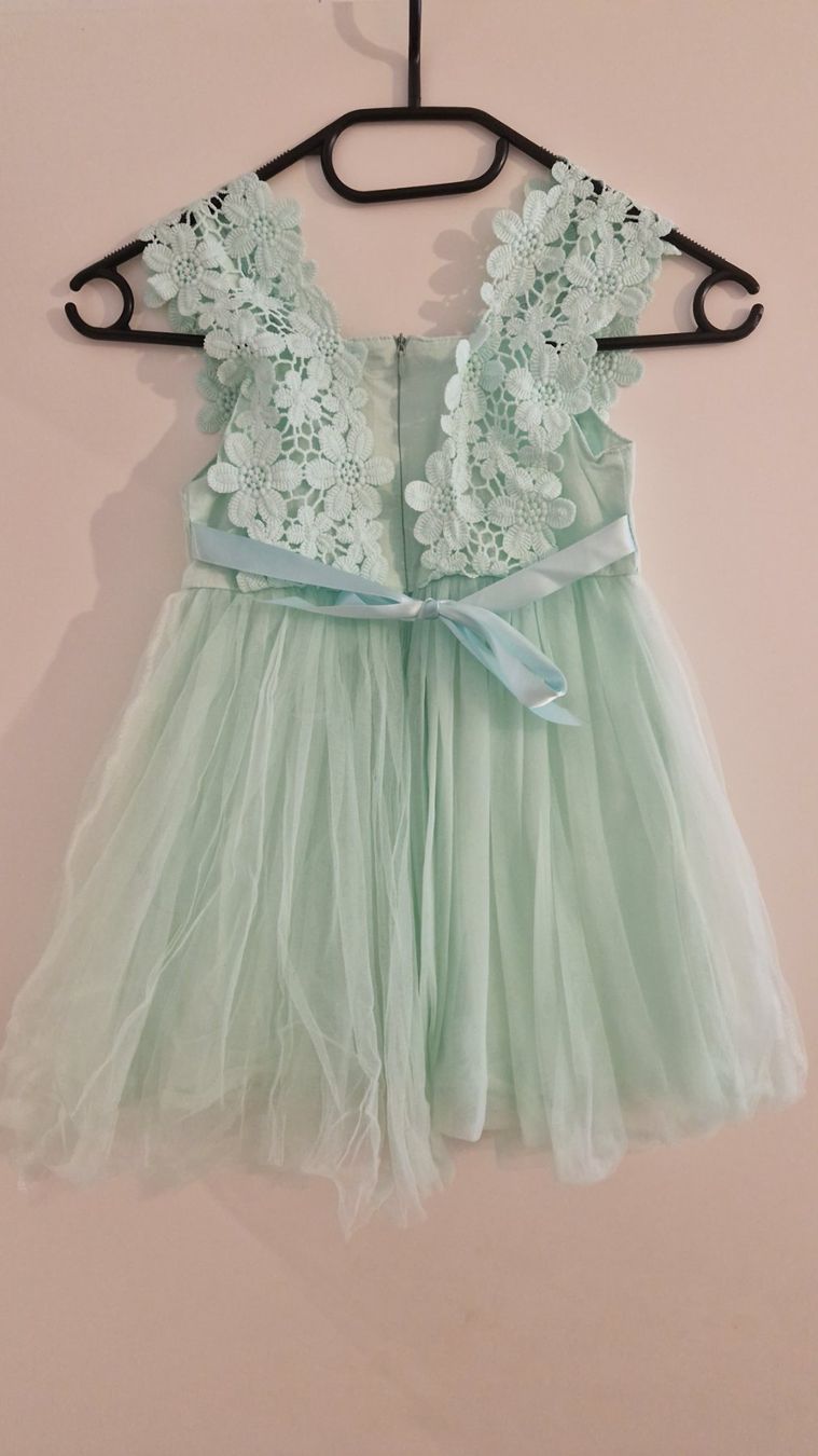 Vestiti & Gonne: KLEID   116 – Usato da Boswil venduto da gummibaerli24 1