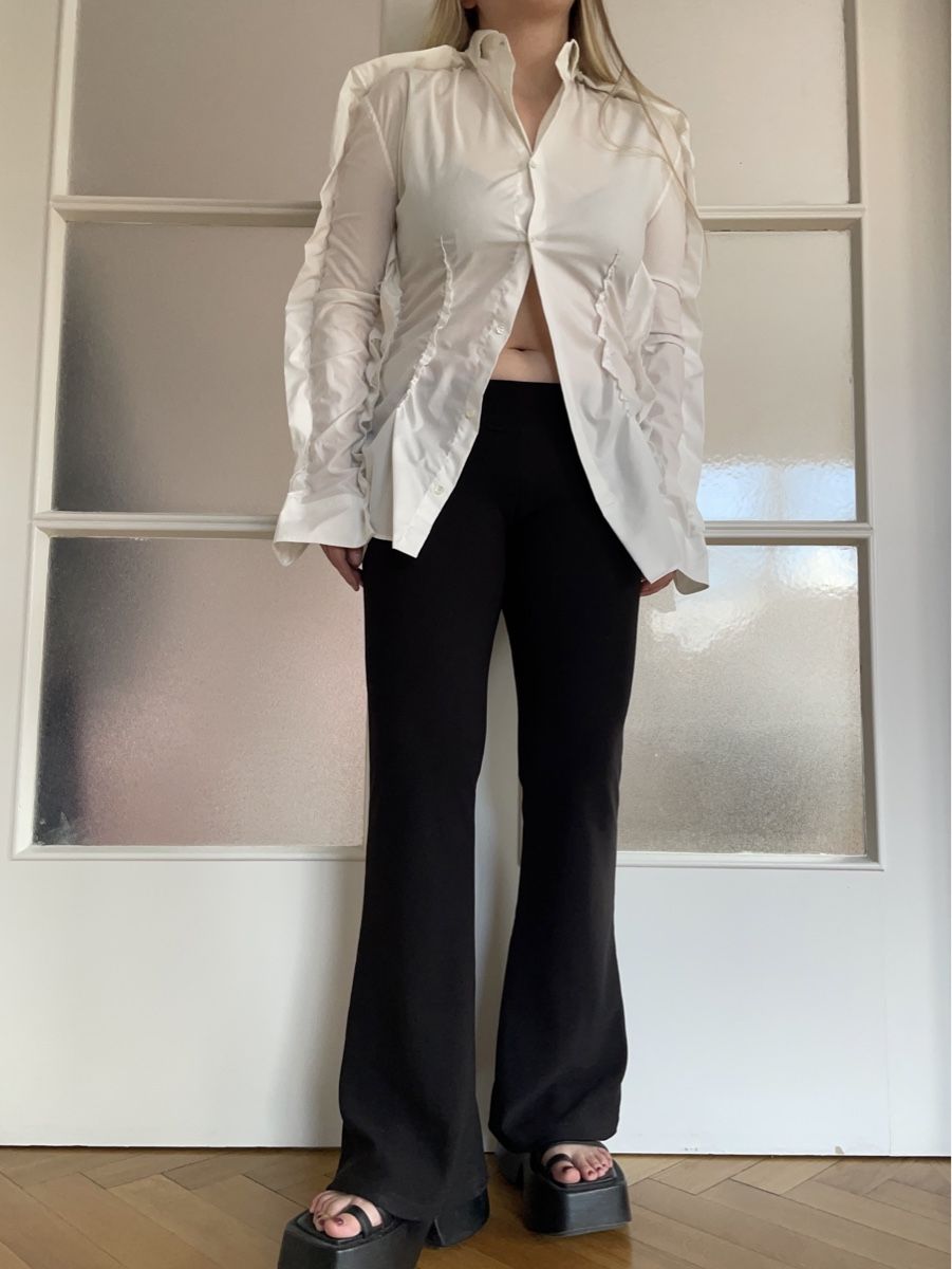 Pantaloni: Y2K vintage flared pants – Usato da Zürich venduto da daria_m 4