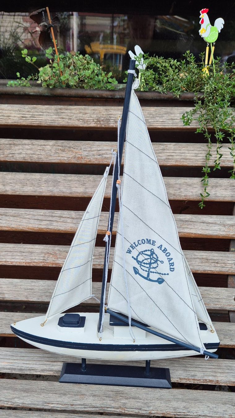 Tutte le decorazioni: Schönes Deko Segelboot Holz – Usato da Neerach venduto da SilliS 1
