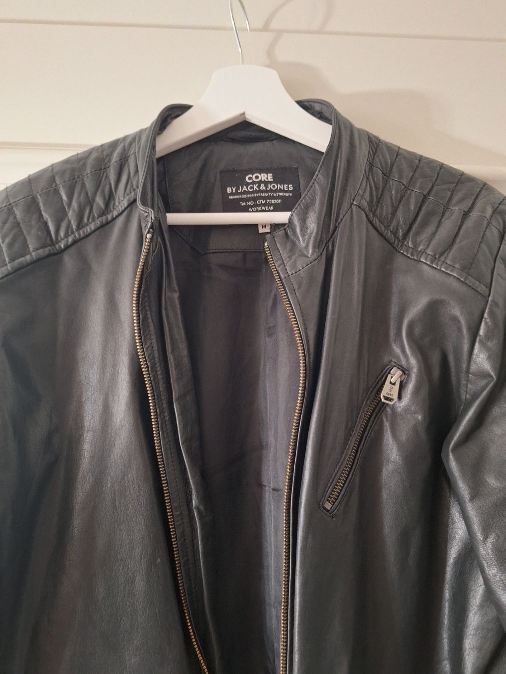 Giacche: Herren Lederjacke Gr. M Core by Jack & Jones schwarz – Usato da Basel venduto da kiko9 1